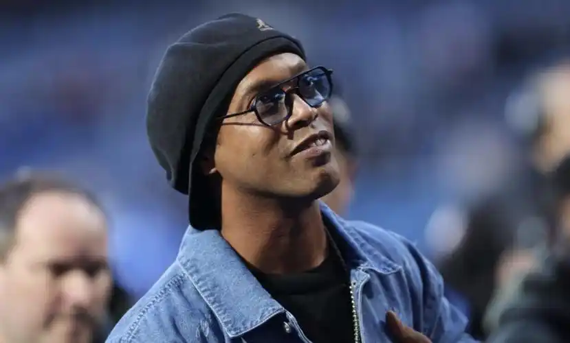 梁靖崑在面 梁靖崑在面